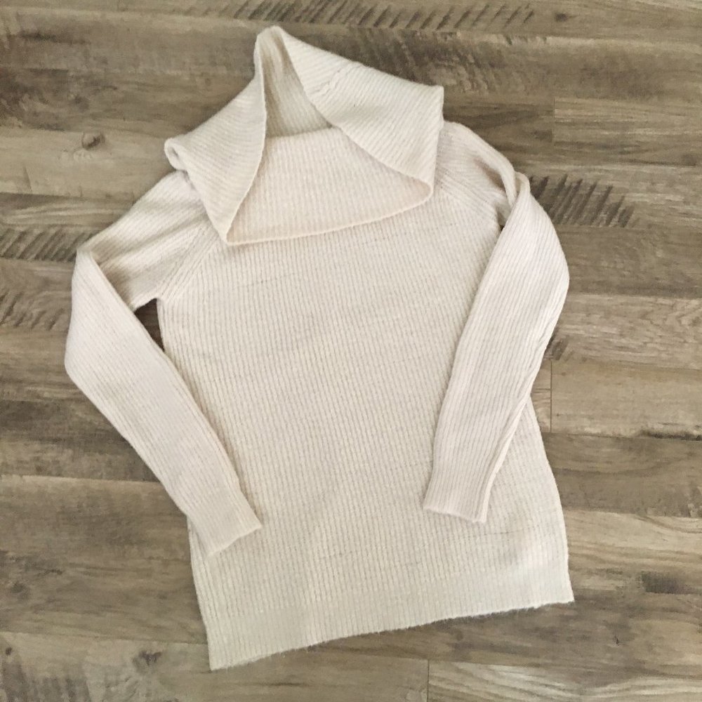 Urban Heritage Ivory Knit Cowl Neck Sweater Small Cozy Rory Gilmore